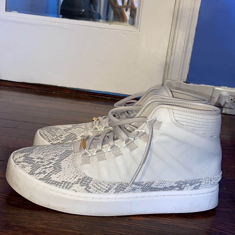 Used Air Jordan Westbrook 0 size 11